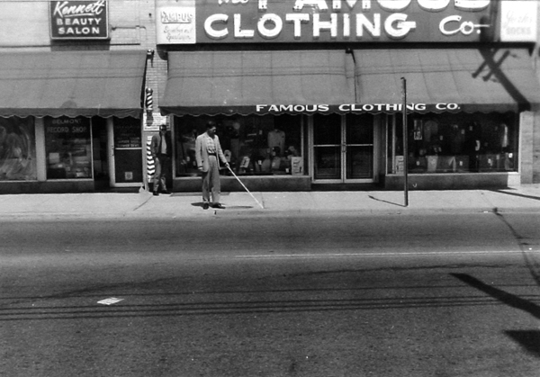 Famous Clothing and Kennett Beauty Salon 1959